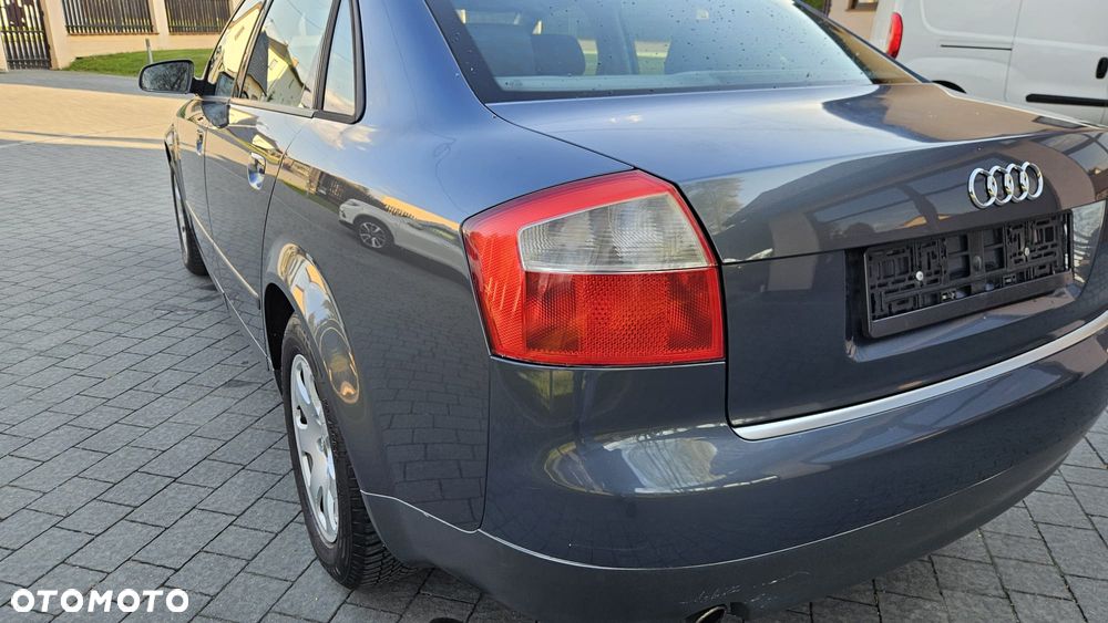 Audi A4 Limousine 2 - 6