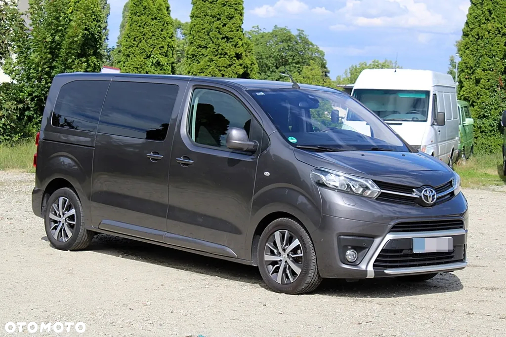 Toyota Proace Verso - 2