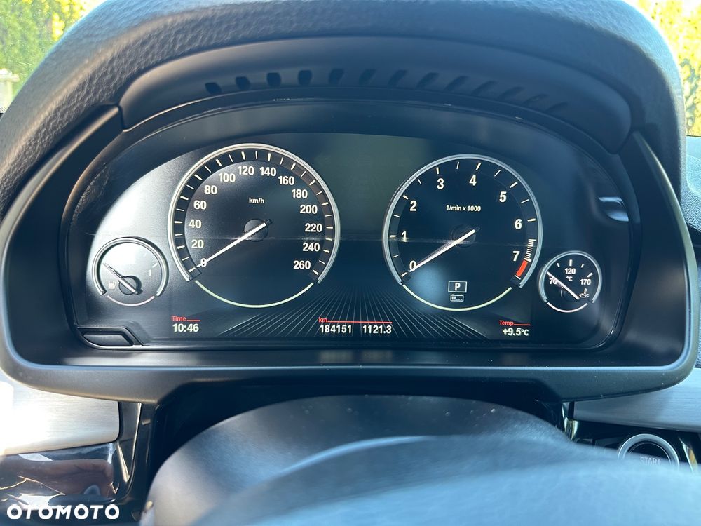 BMW X5 ver-xdrive40e - 17