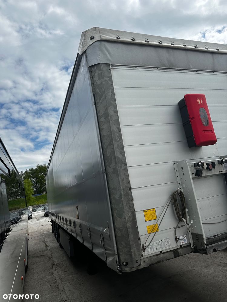 Schmitz Cargobull SCB*S3T - 30