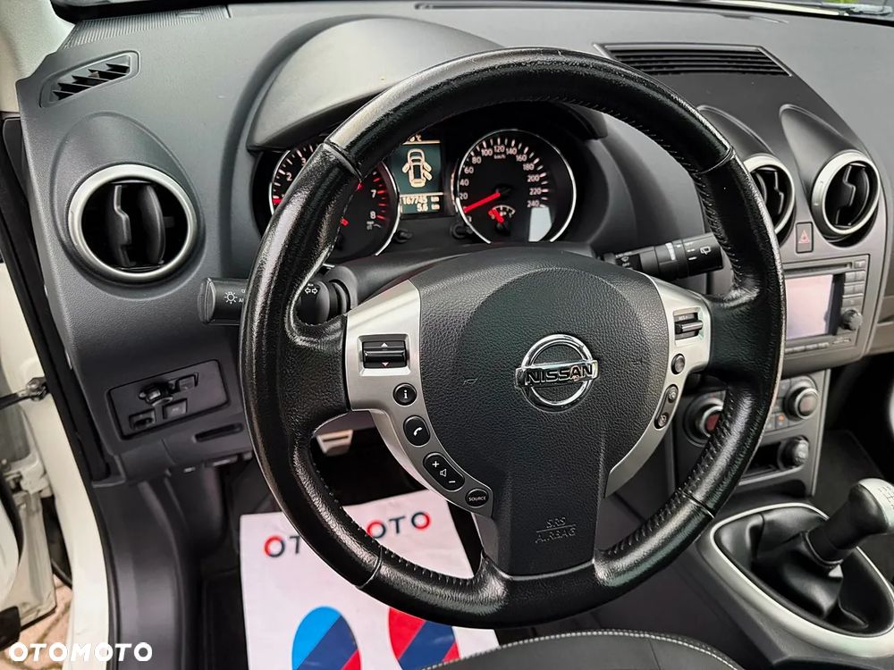 Nissan Qashqai 1.6 Tekna - 22