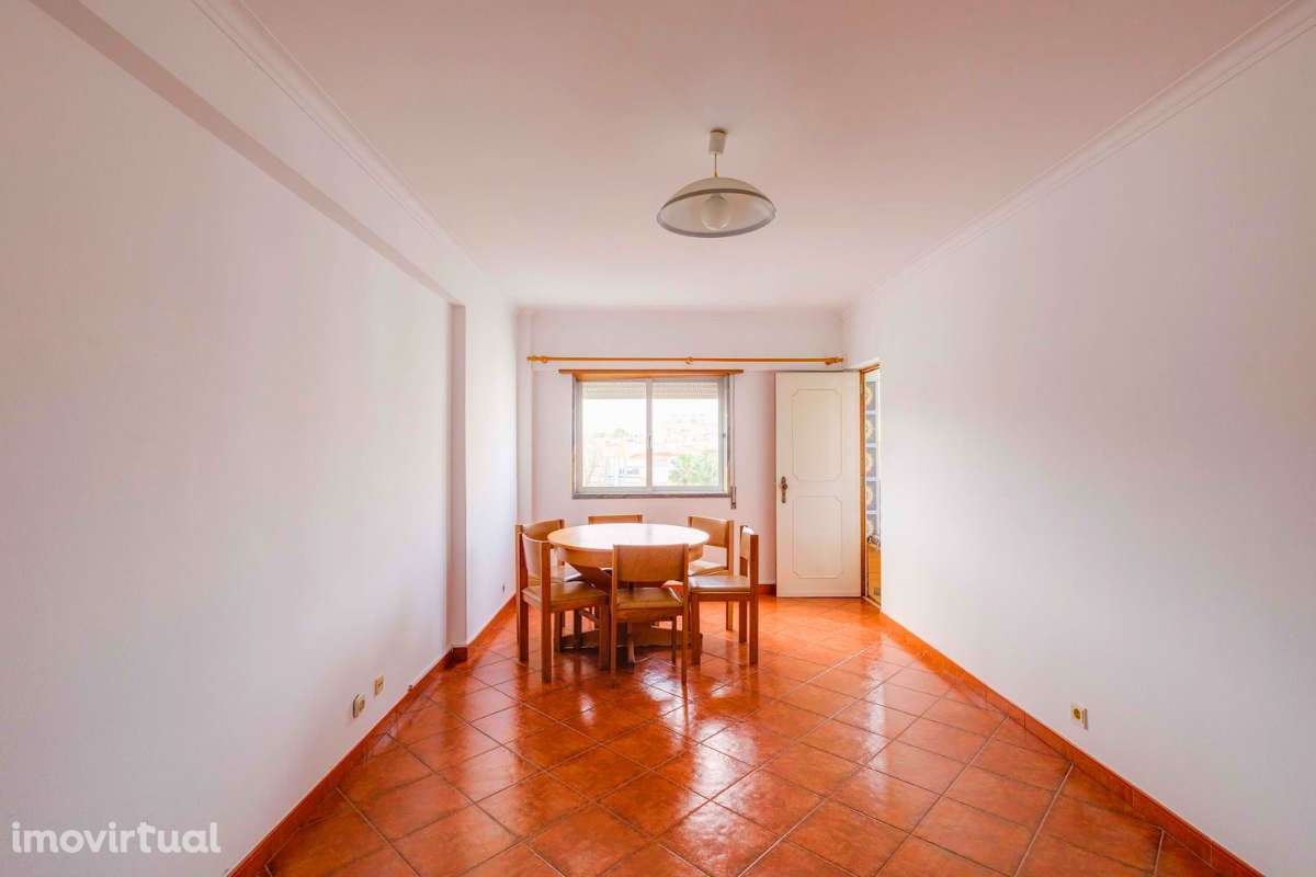 Arrendamento T2 no Centro de Linda-a-Velha – Excelente Localização! - Grande imagem: 3/19