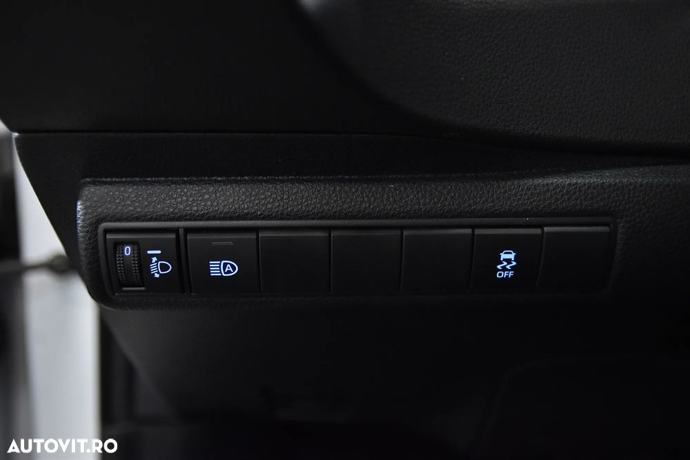 Toyota Corolla - 16