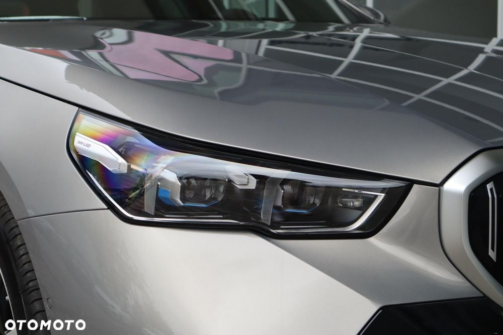 BMW i5 - 7