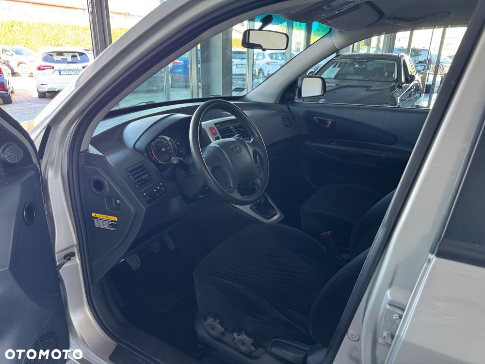 Hyundai Tucson 2.0 Comfort 2WD - 18