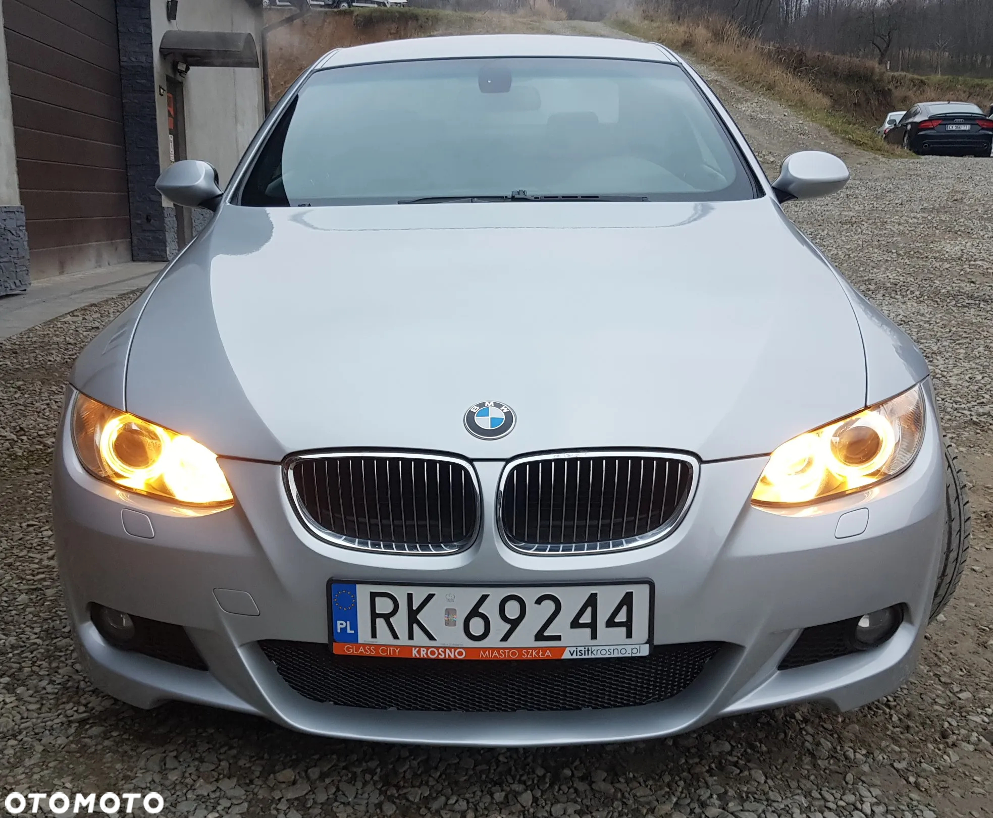 BMW Seria 3 325i Coupe - 4