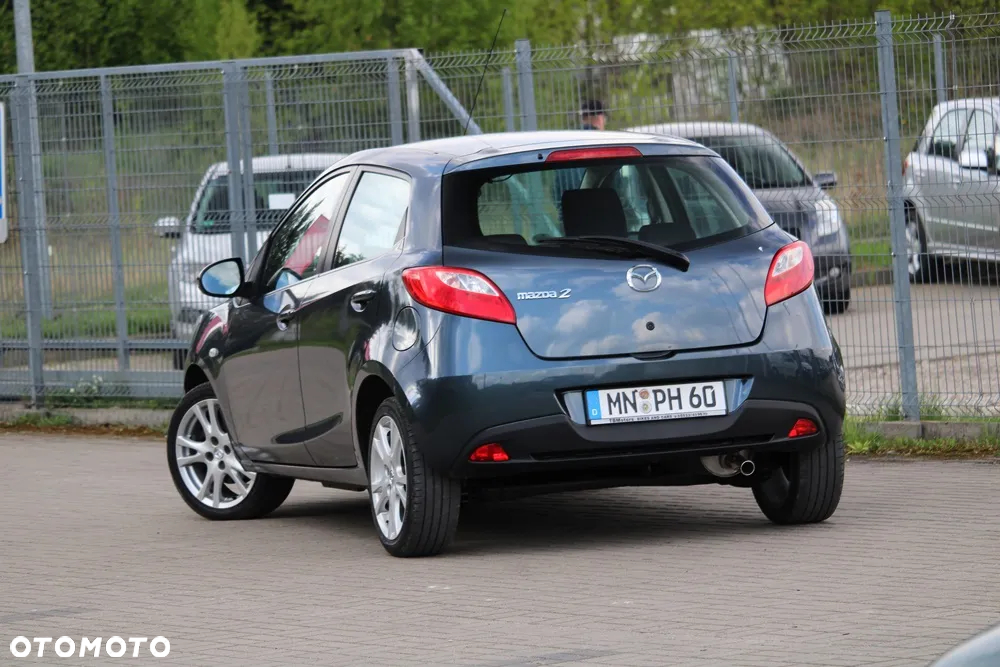 Mazda 2 - 13