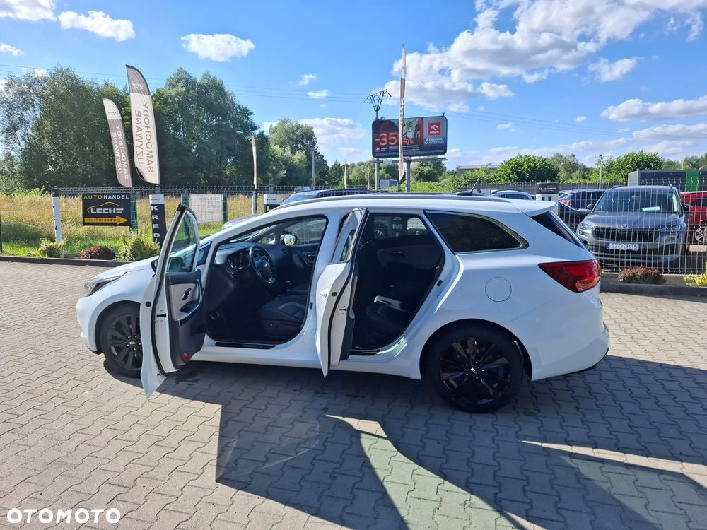 Kia Ceed - 10