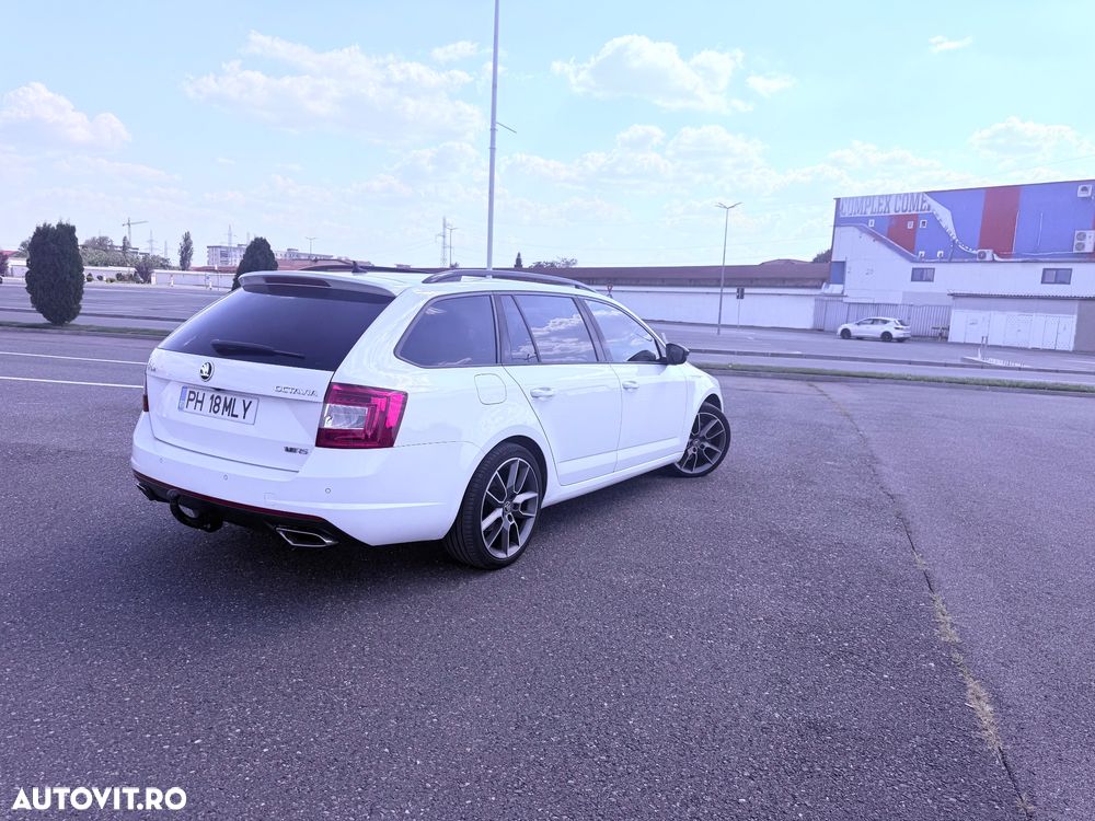 Skoda Octavia 2.0 TDI RS DSG - 6