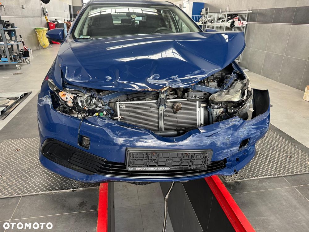 Toyota Auris 1.6 Comfort - 4