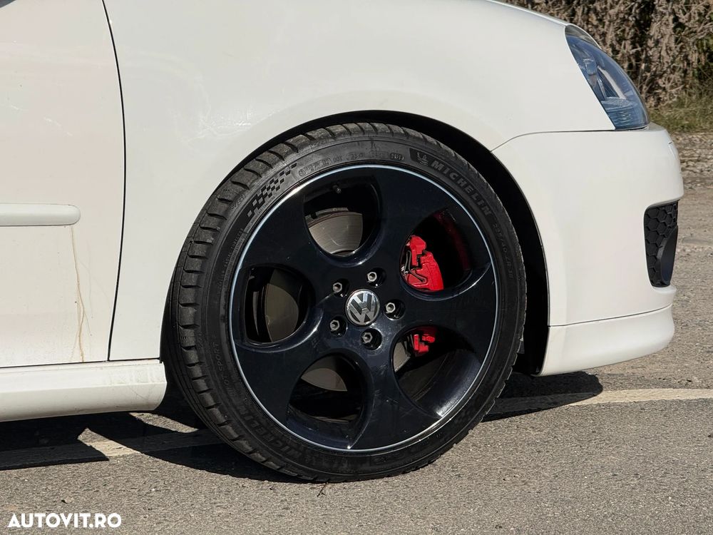 Volkswagen Golf 2.0 FSI DSG GTI 30 Edition - 23