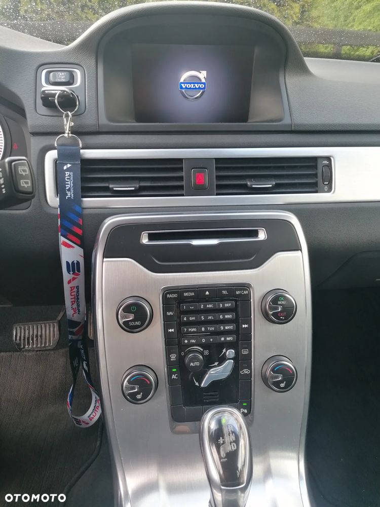 Volvo V70 D3 Summum - 11