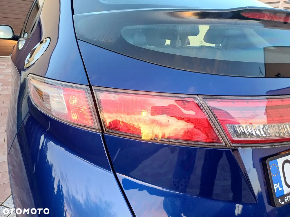 Honda Civic 1.8i-VTEC Automatik Sport - 8