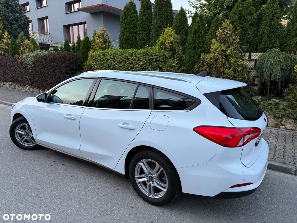 Ford Focus 1.5 EcoBlue Start-Stopp-System COOL&CONNECT DESIGN - 4