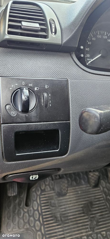Mercedes-Benz Vito - 12