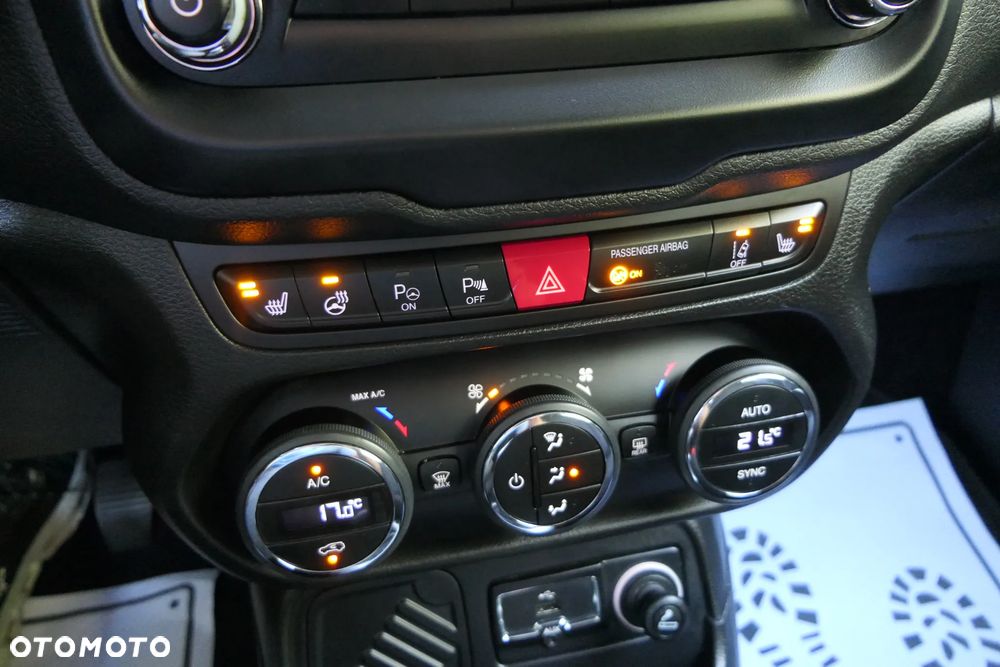 Jeep Renegade 1.4 MultiAir Limited - 19
