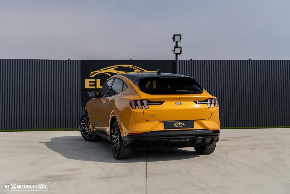Ford Mustang Mach-E GT AWD - 17
