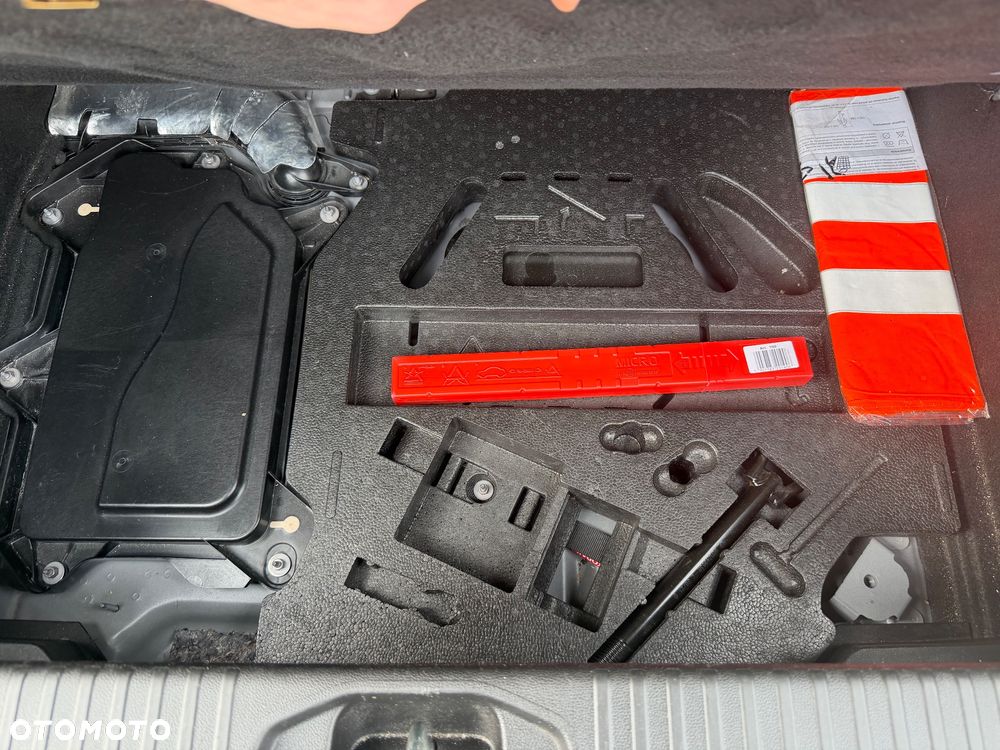 Renault Clio E-TECH 140 INTENS - 22