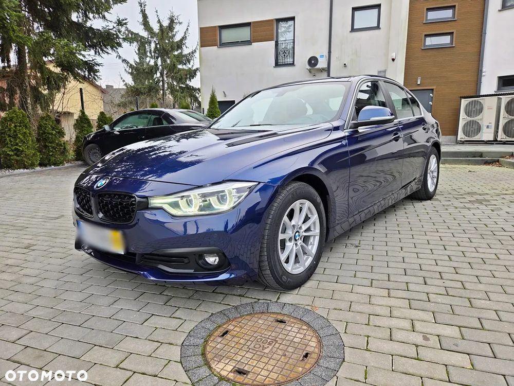 BMW Seria 3 318d Edition Luxury Line Purity - 3