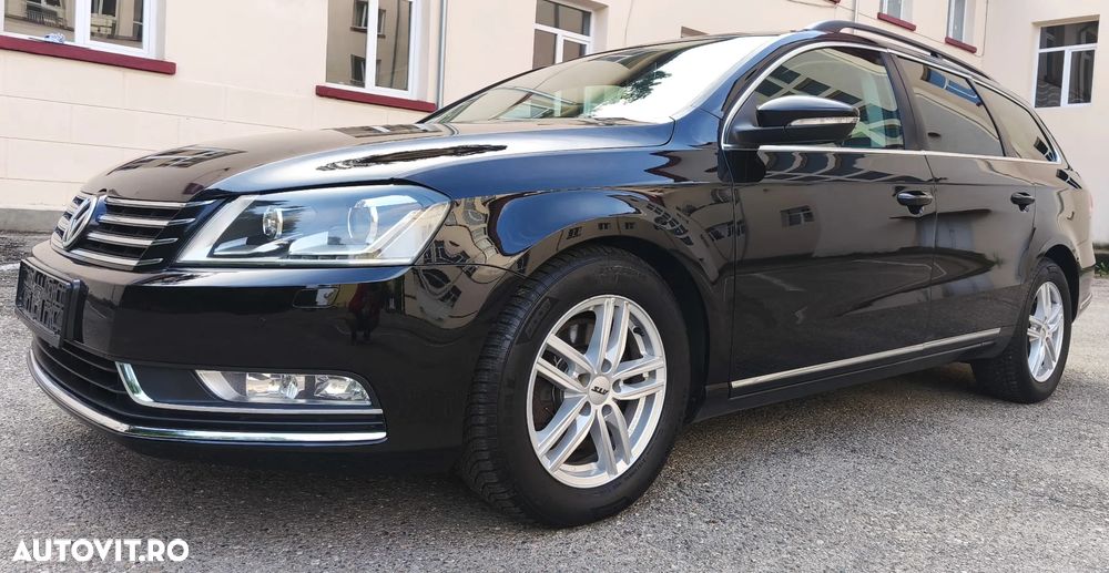 Volkswagen Passat - 12