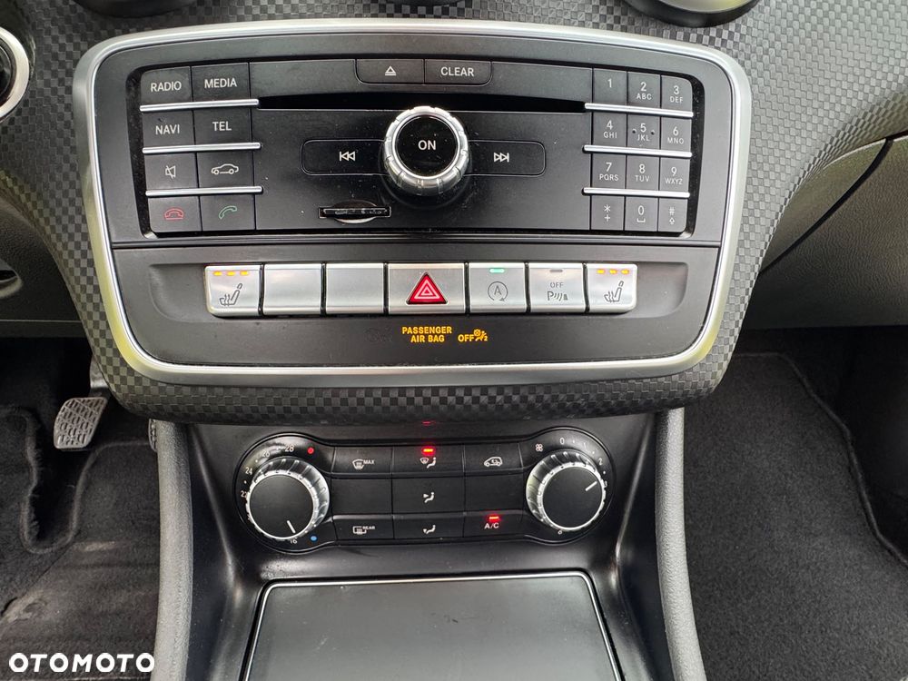 Mercedes-Benz Klasa A 180 Activity Edition - 37
