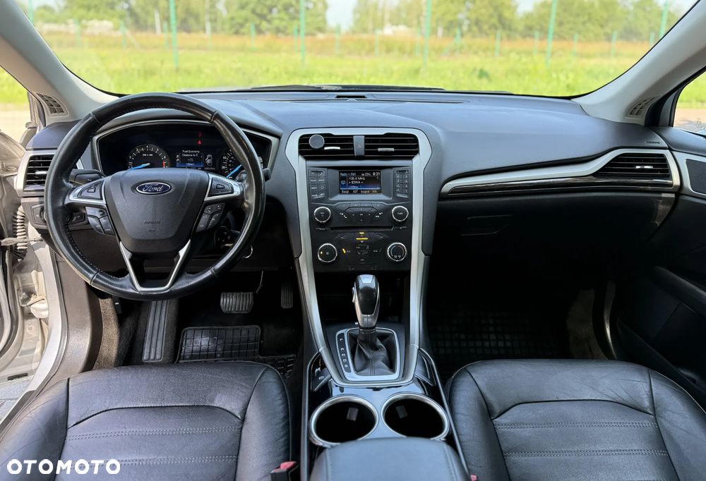 Ford Fusion - 13