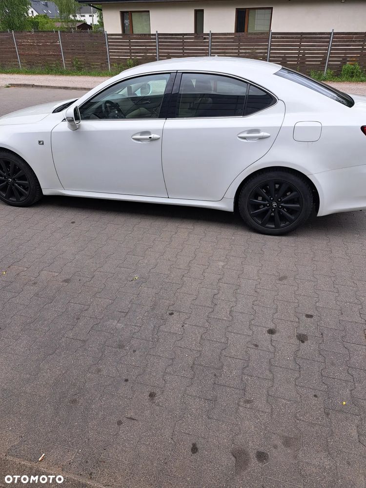 Lexus IS 250 F Sport - 4