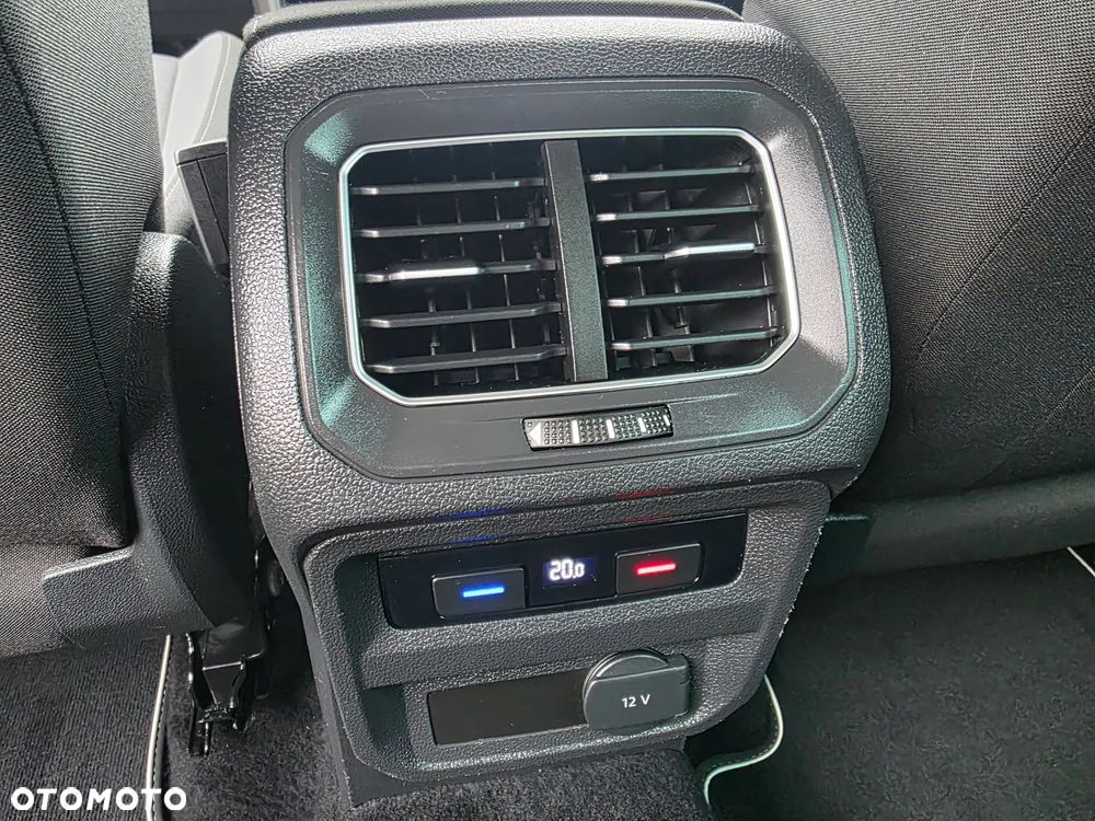 Volkswagen Tiguan - 13