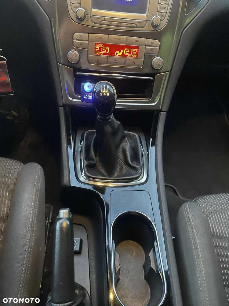 Ford Mondeo - 20