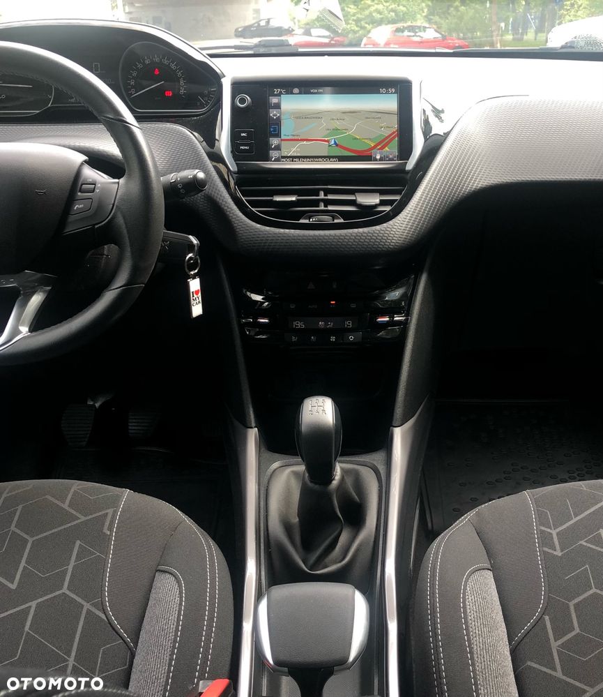 Peugeot 2008 1.2 Pure Tech GPF Active S&S - 12