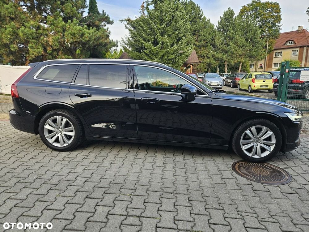 Volvo V60 D3 Momentum Pro - 28