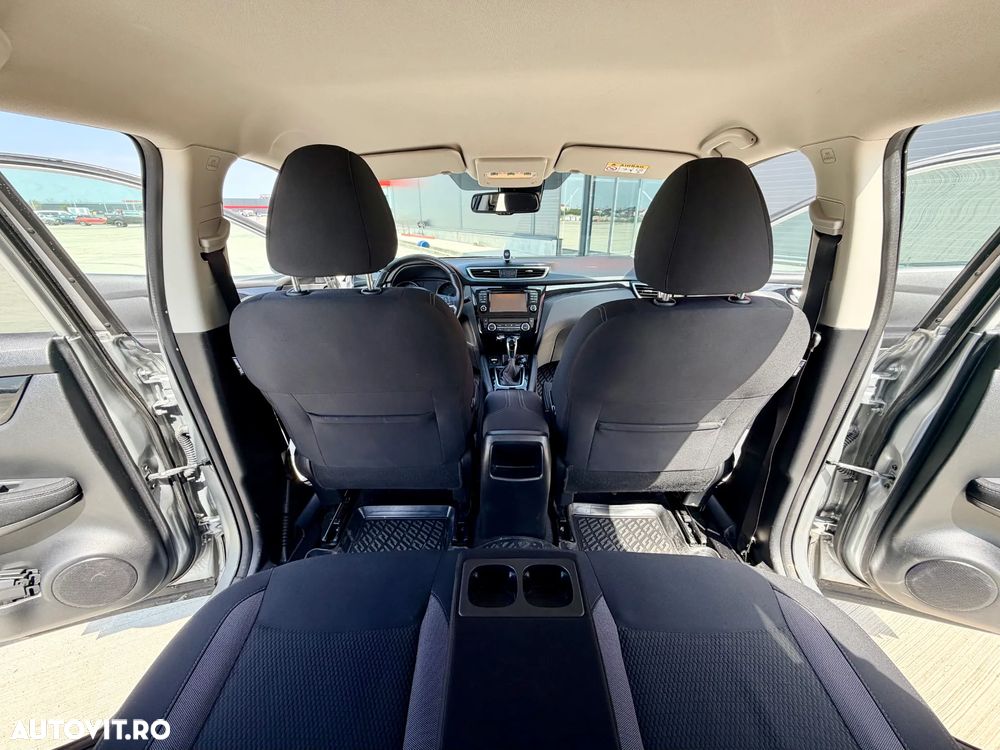 Nissan Qashqai 1.6 DCI Xtronic ACENTA - 14