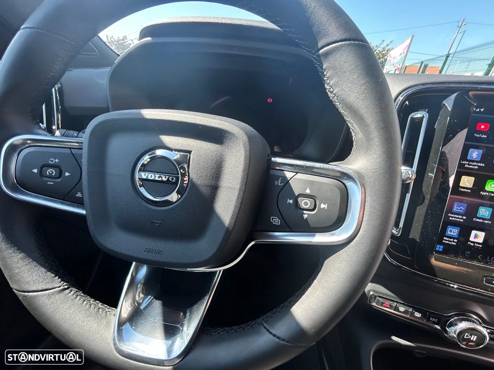 Volvo XC 40 Recharge Core - 8
