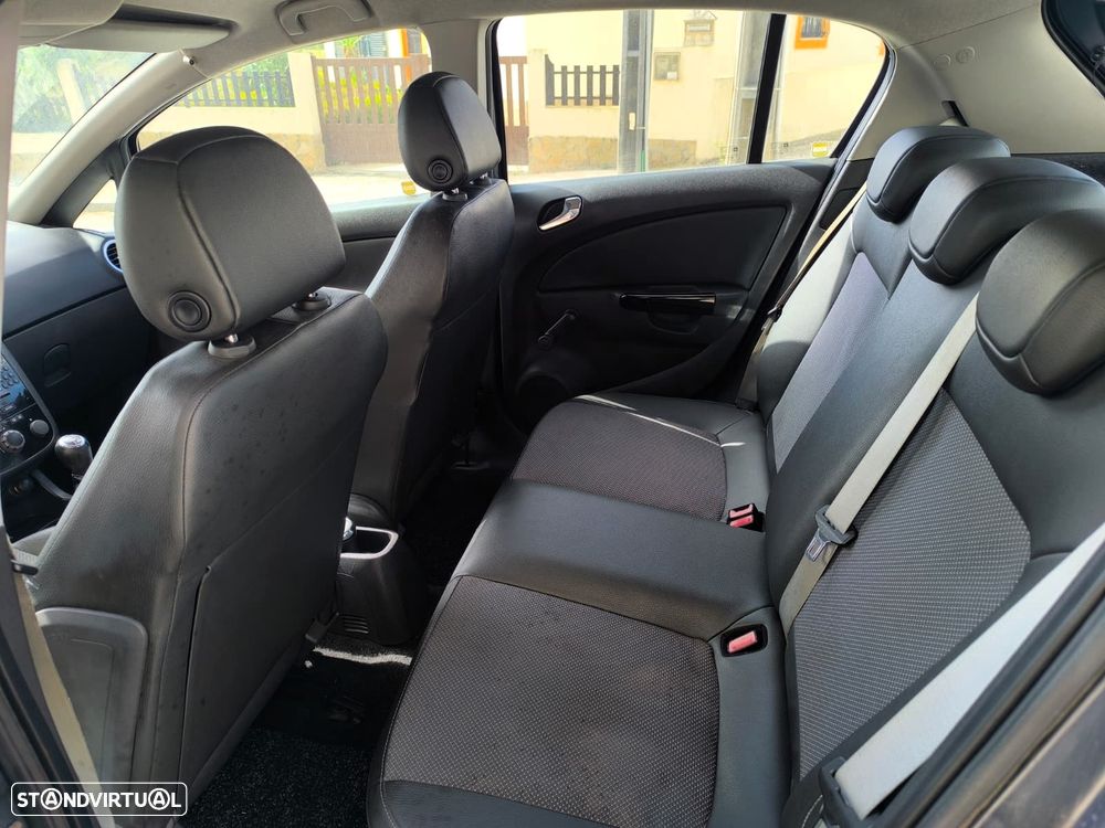 Opel Corsa 1.3 CDTi Cosmo - 3