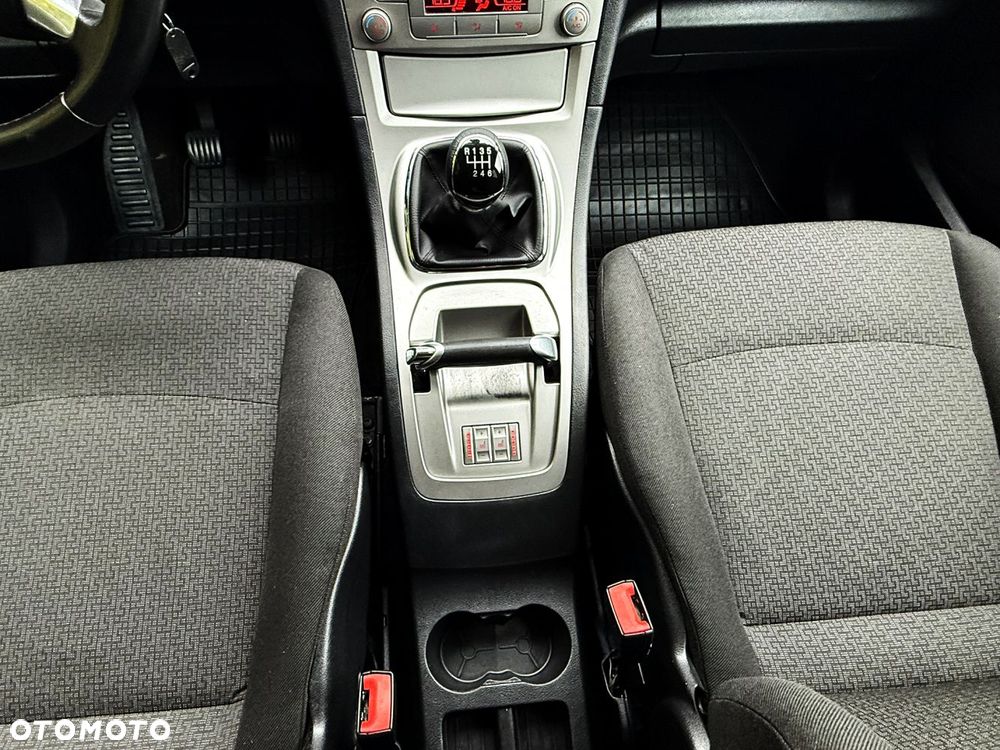 Ford Galaxy - 30