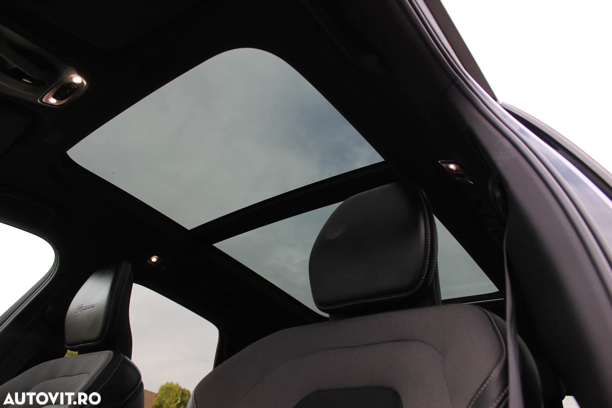 Volvo XC 60 T8 Twin Engine AWD Geartronic RDesign - 32