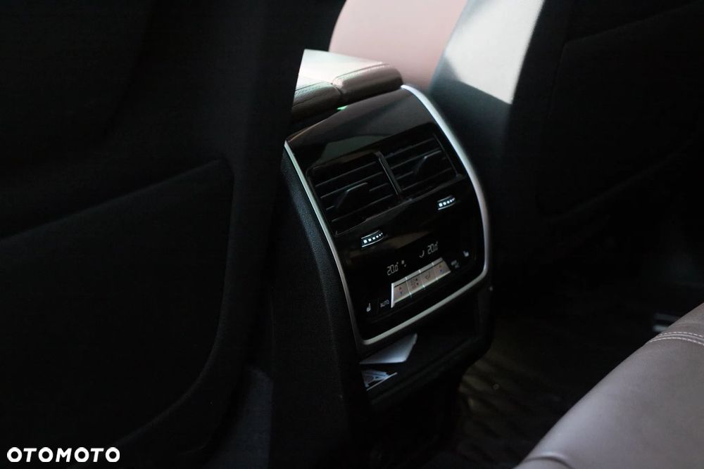 BMW X5 xDrive40i xLine - 9