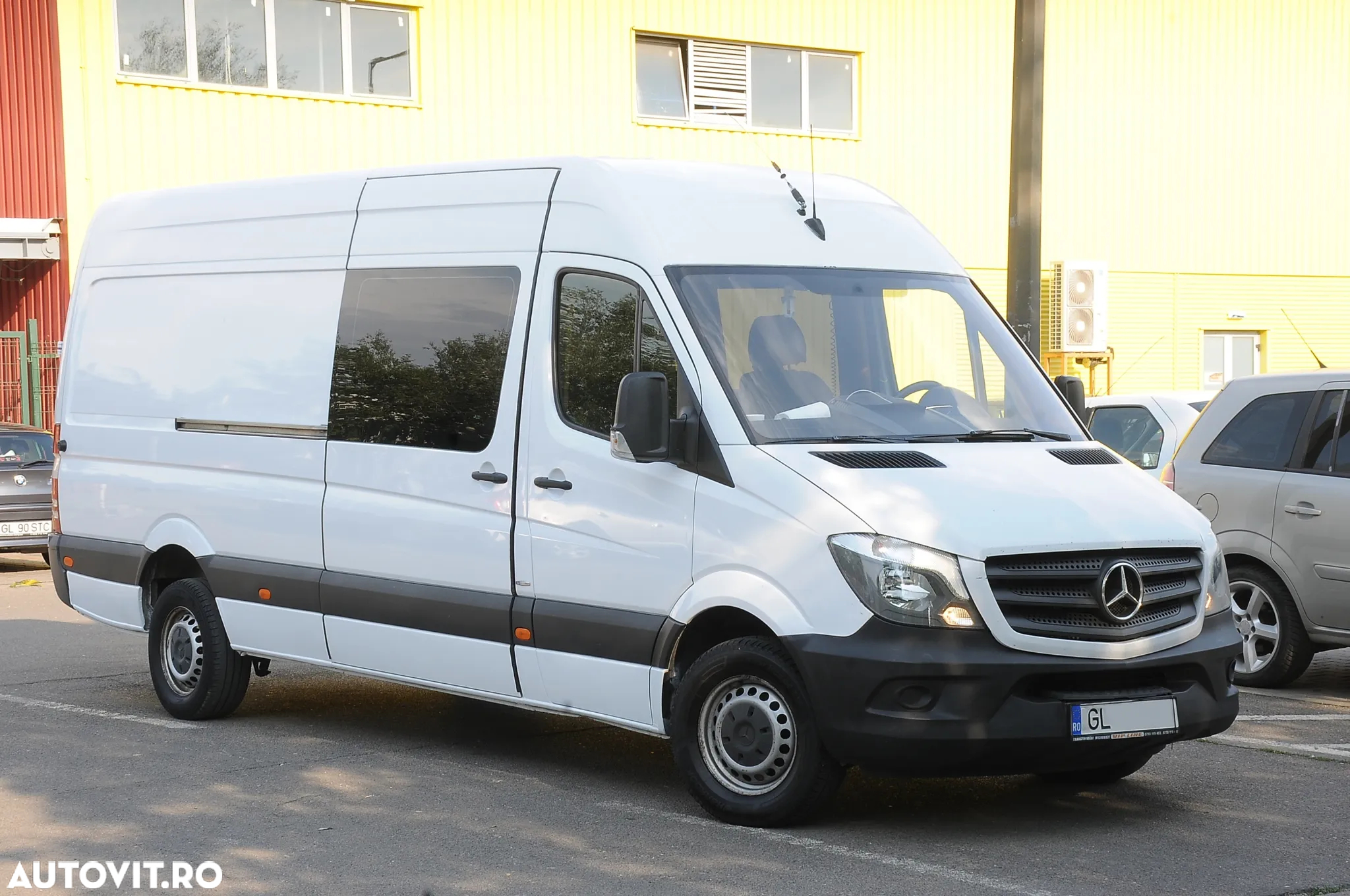 Mercedes-Benz Sprinter - 2