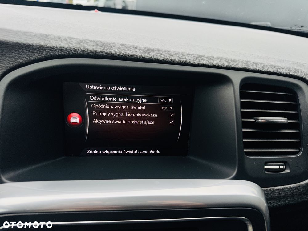 Volvo V60 D2 Drive-E R-Design Kinetic - 24