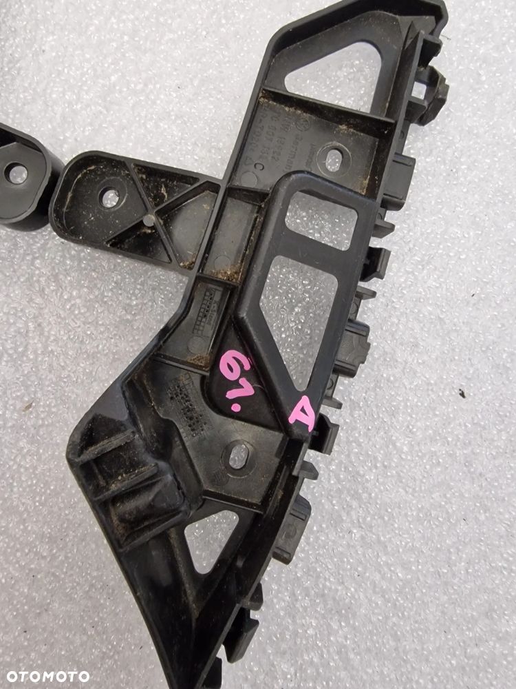 VW TOURAN II 10- PRAWY ŚLIZG / MOCOWANIE ZDERZAKA / BŁOTNIKA PRZEDNI PRZÓD , NR 1T0807184C , NR AUKCJI MS61 - 2