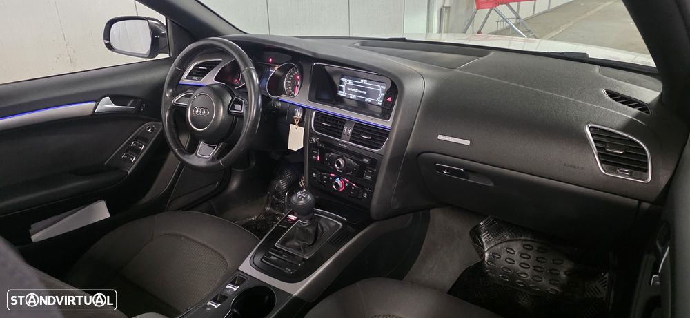 Audi A5 Cabrio 2.0 TDi S-line - 11