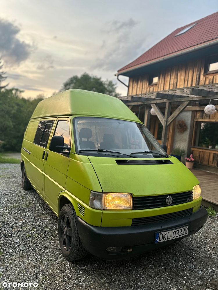 Volkswagen Transporter - 2