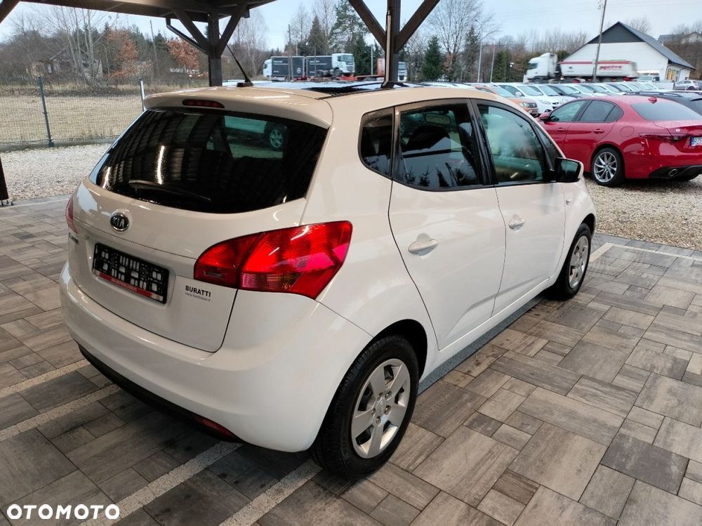 Kia Venga - 4