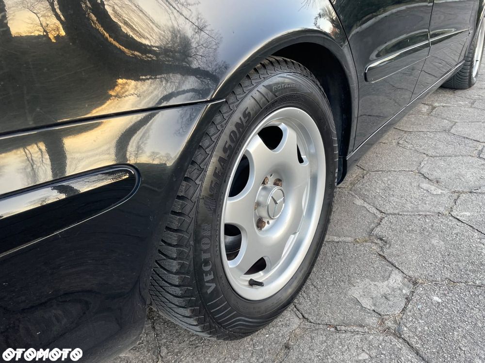 Mercedes-Benz Klasa E 220 CDI Automatik Classic - 9