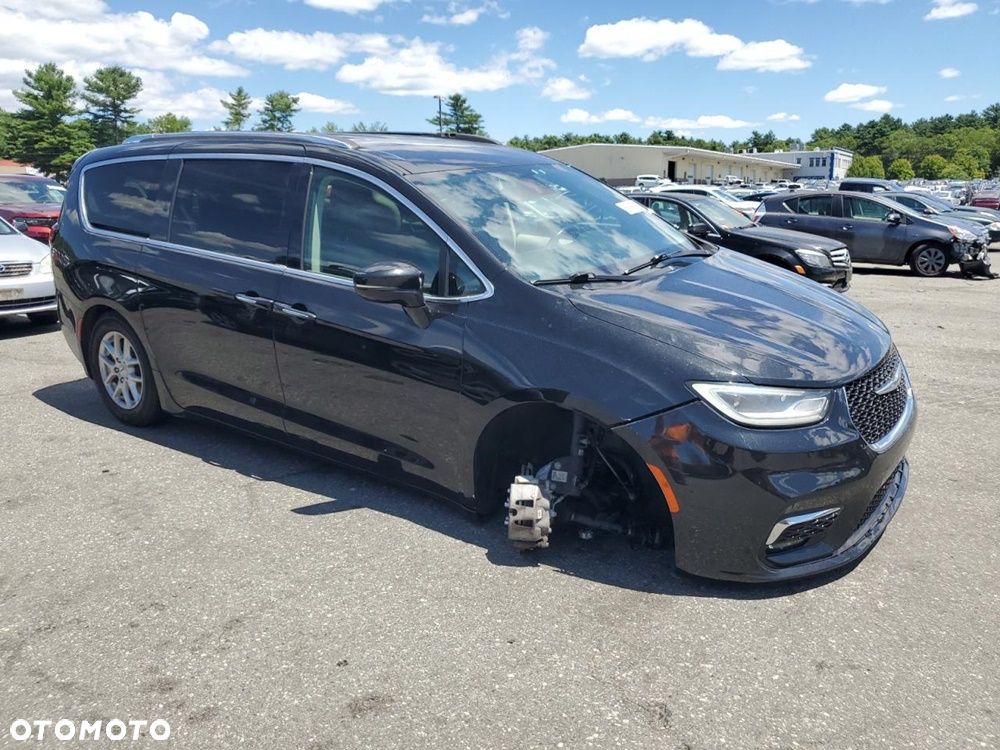 Chrysler Pacifica - 3