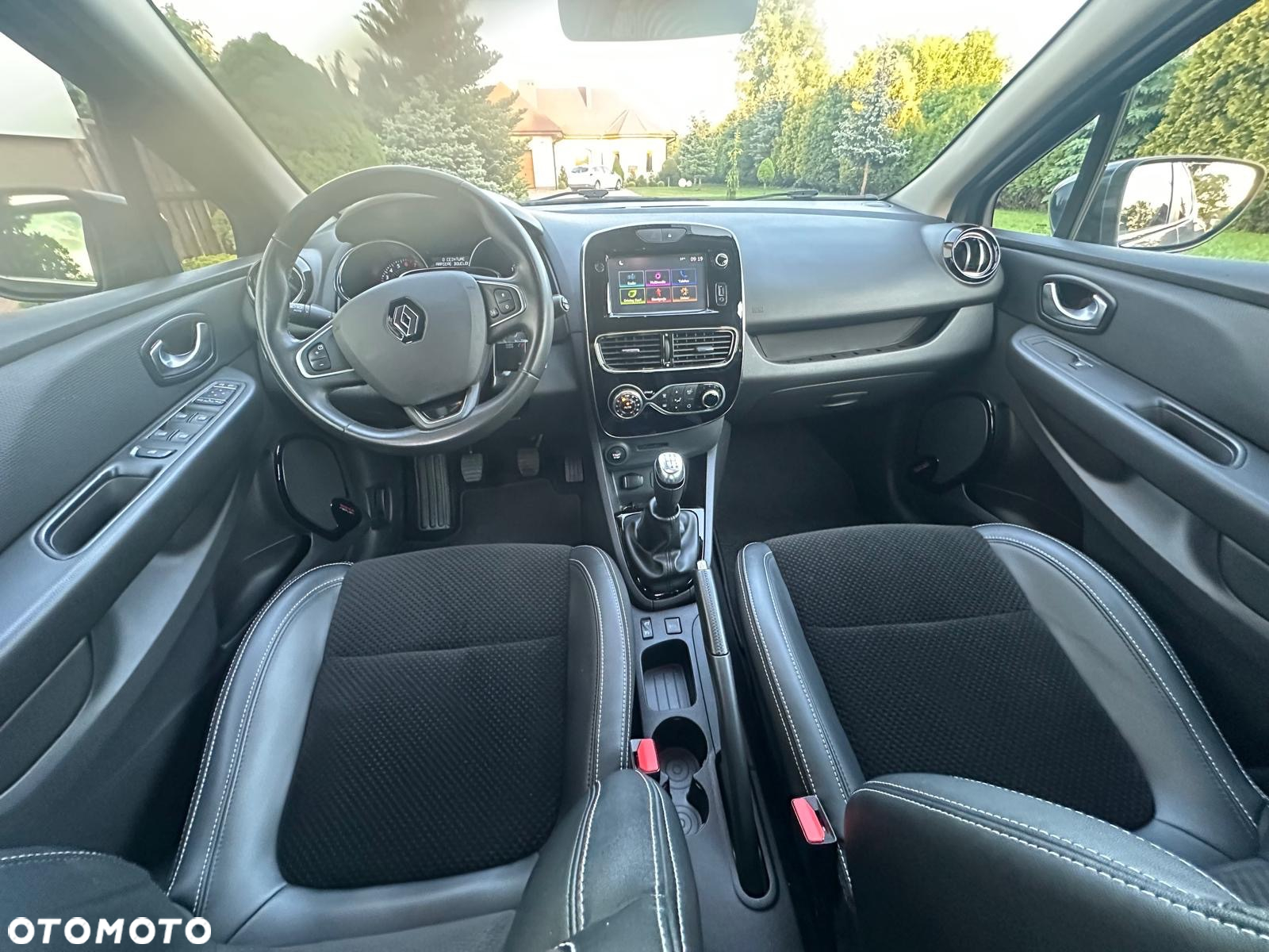 Renault Clio 0.9 Energy TCe Limited - 15