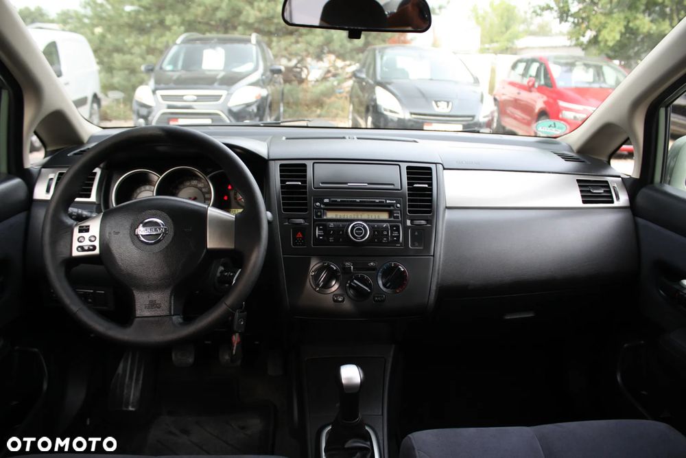 Nissan Tiida 1.6 acenta - 18