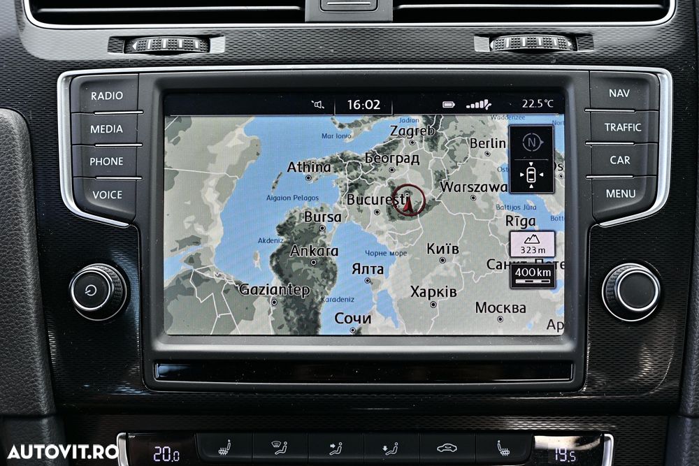 Volkswagen Golf - 20