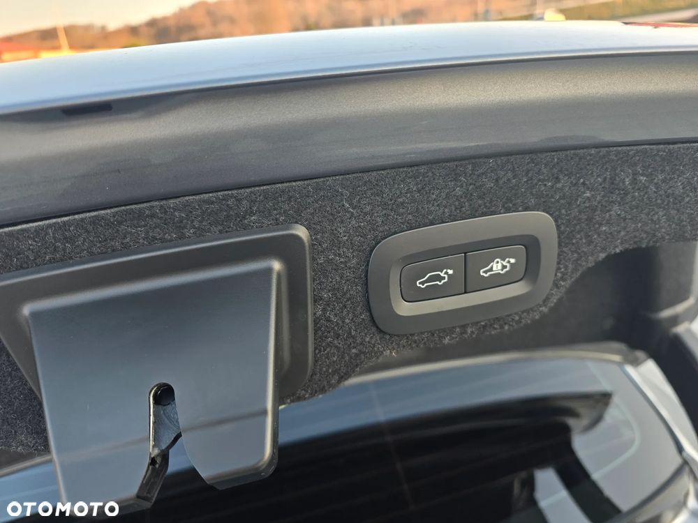 Volvo S90 T6 AWD Geartronic Momentum - 38
