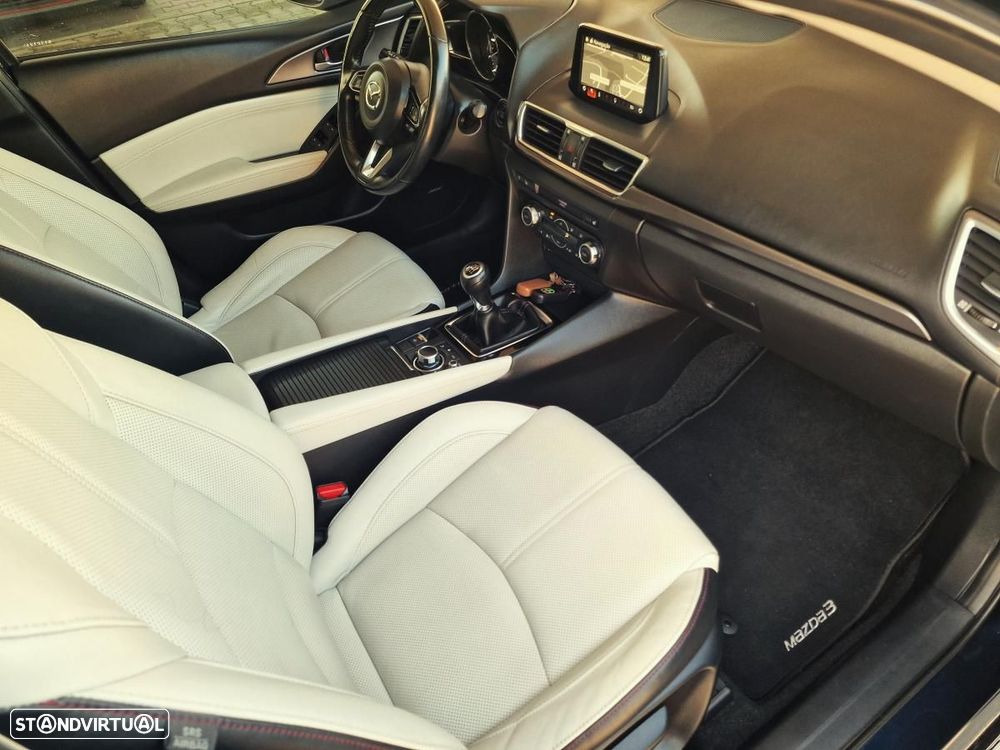 Mazda 3 Hatchback SKYACTIV-D 150 Exclusive-Line - 17